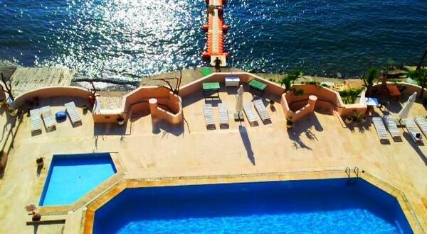 Hotel Leon Foca Exterior photo