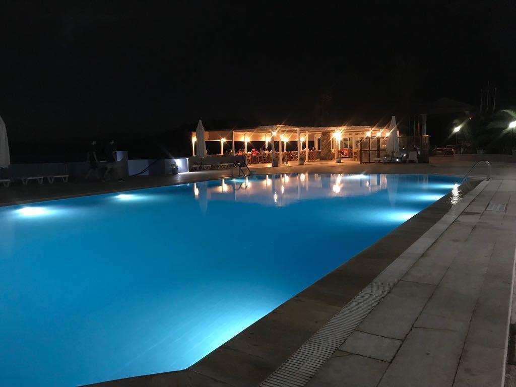 Hotel Leon Foca Exterior photo